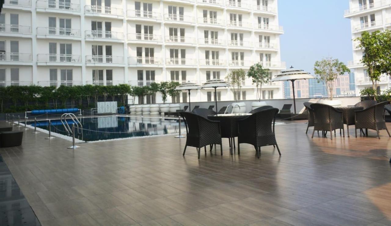 Crossandra Hotel